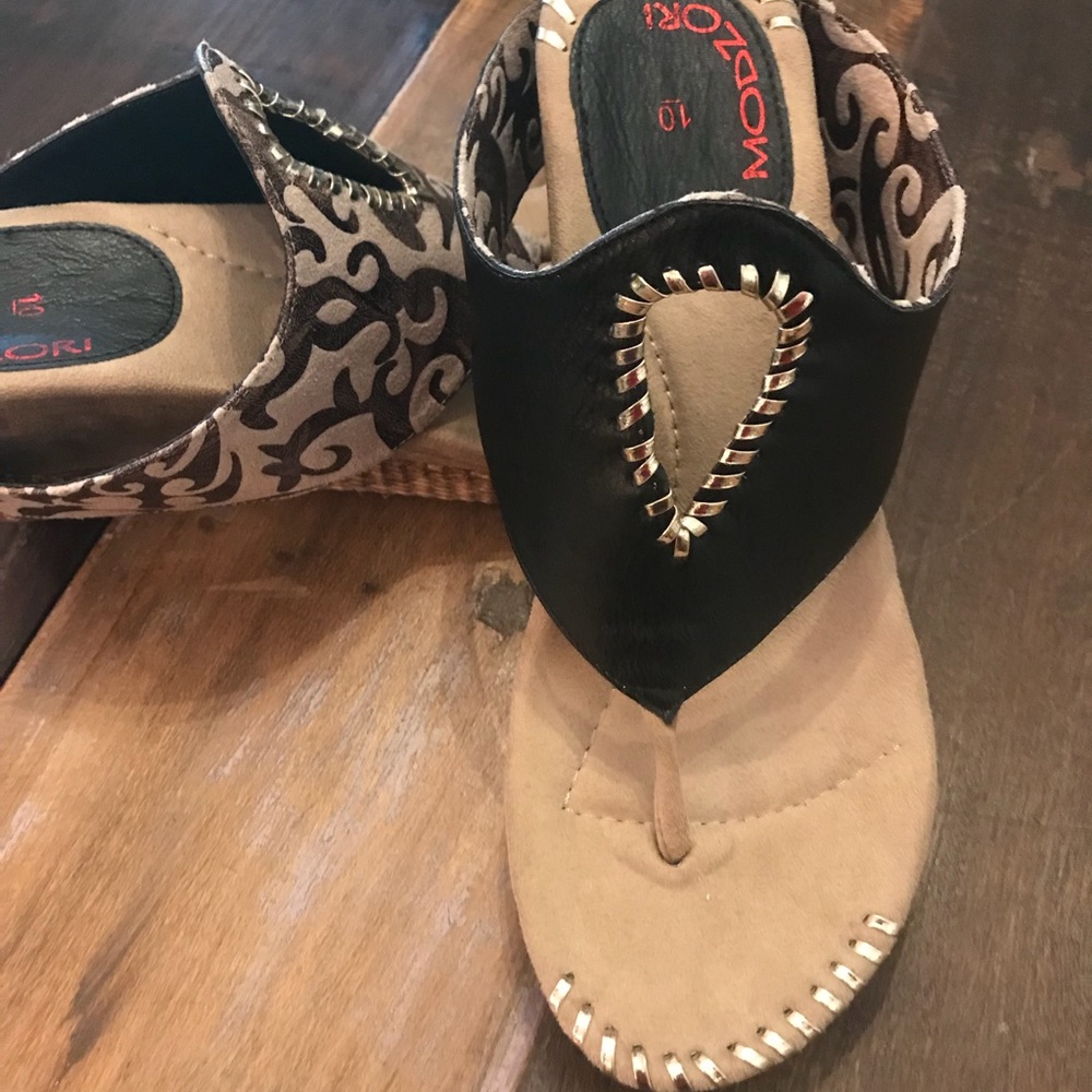 Modzori sandal